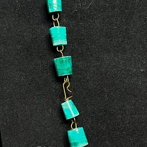 Vintage Inca Carved Sun God Cave Onyx And Gold Tone Hand Wired Necklace (3574) - Picture 7 of 7